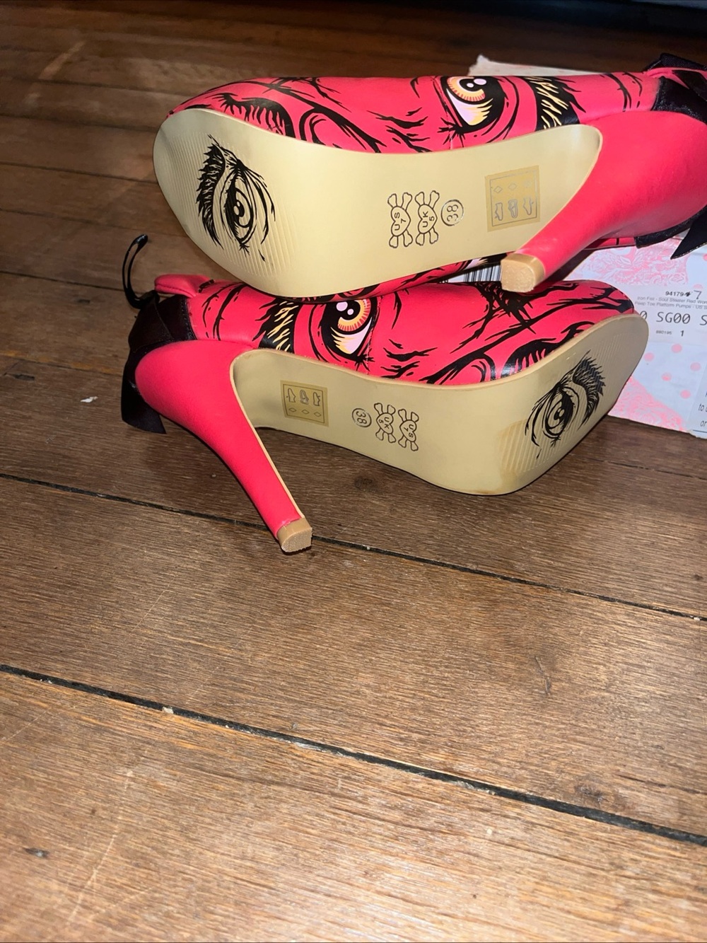 Iron Fist "Soul Stealer" Red & Black & Gold Peep Toe Platform Heels Sz 7 - Picture 10 of 11